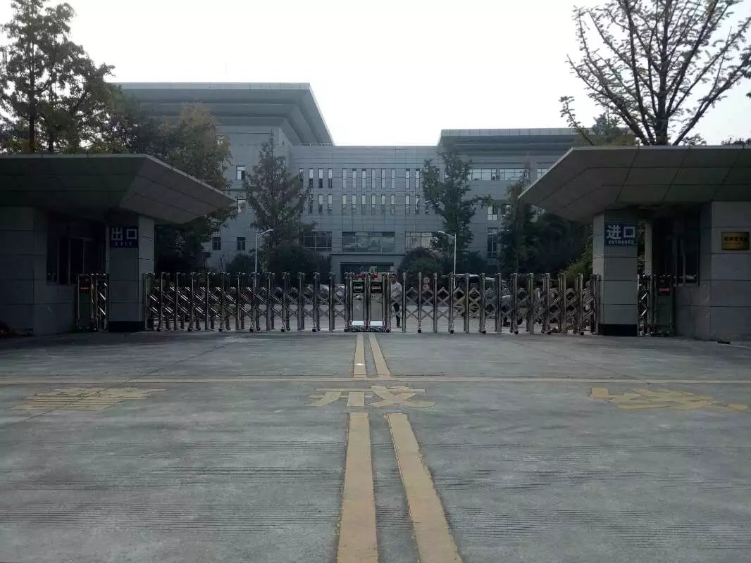 本溪溪湖区本溪溪湖区四川消防总队伸缩门